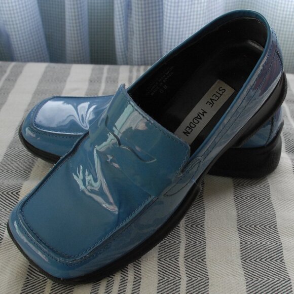 Steve Madden loafers. Women's Size US 6. Blue patent leather. - Picture 3 of 7